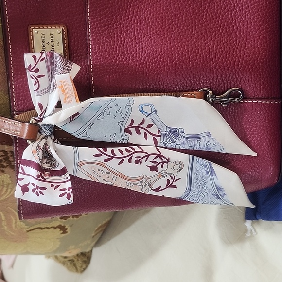 Dooney And Bourke Lexington Shopper Tote - Picture 15 of 15